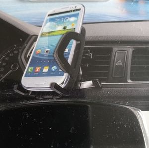 Innovations Air Vent cell phone clip one size fit all. This item is new